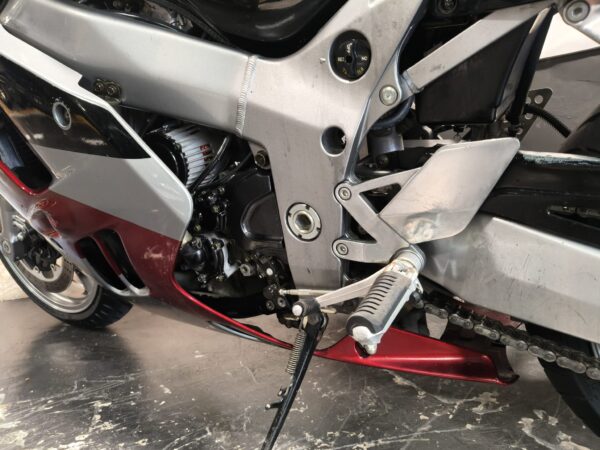 KAWASAKI ZX-9R - Imagen 19