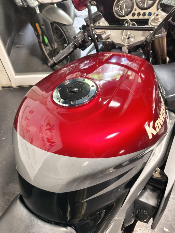 KAWASAKI ZX-9R - Imagen 7